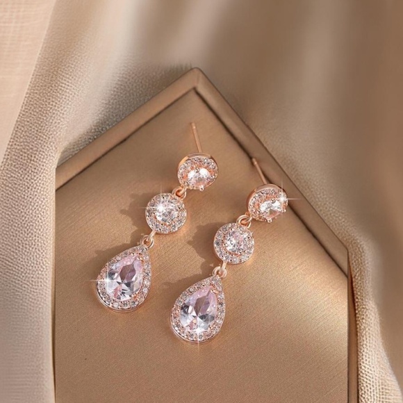 Sparkling Cubic Zirconia Water Drop Dangle Earrings - Picture 1 of 4